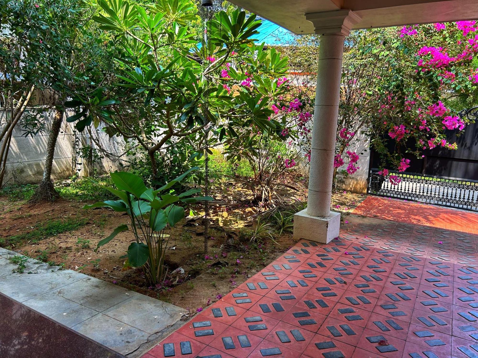 La Casa Trivandrum 4 Bhk Ac Luxury Villa At City Centre, Just 6 Kms To Airport Thiruvananthapuram Екстер'єр фото