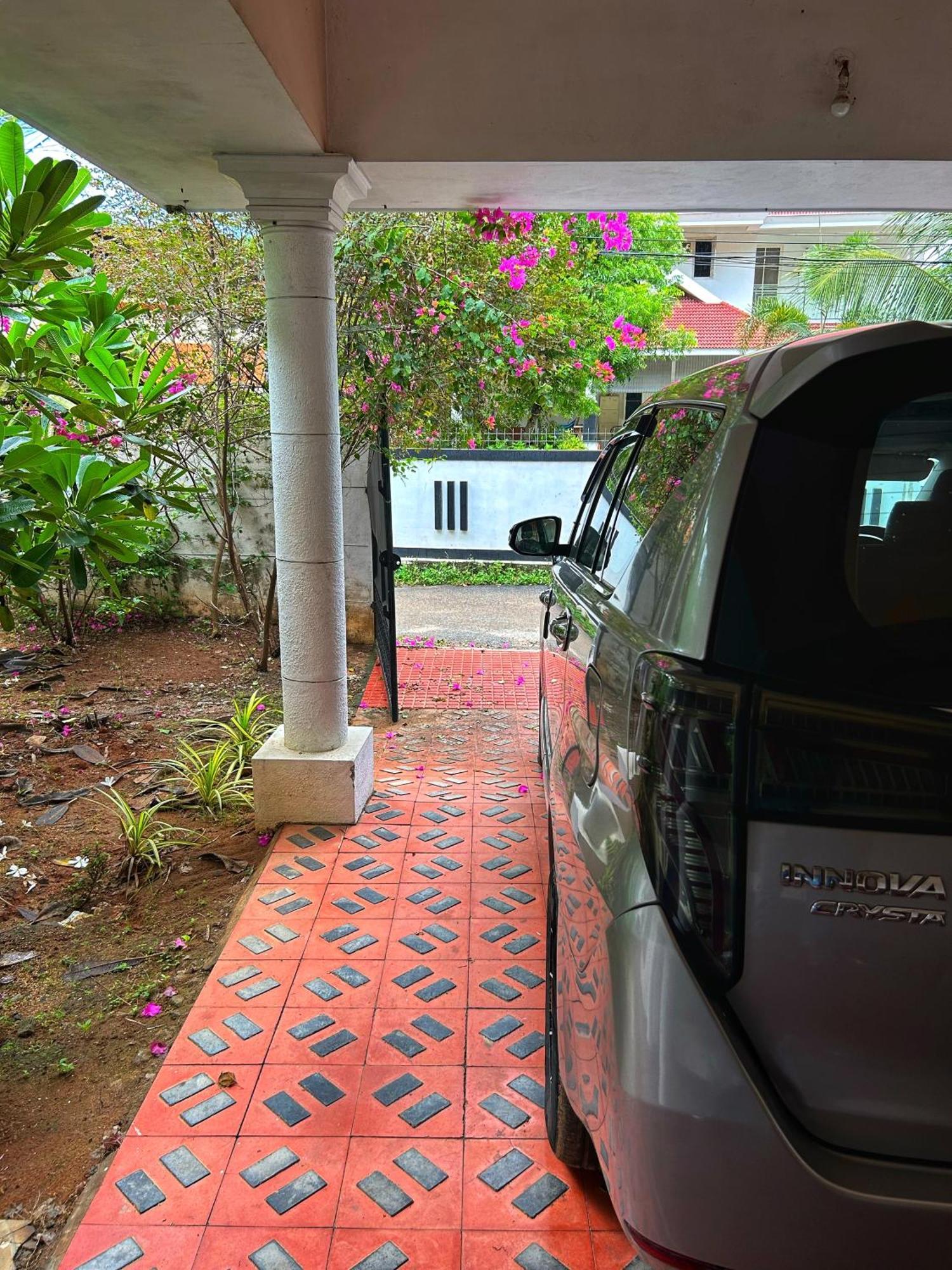 La Casa Trivandrum 4 Bhk Ac Luxury Villa At City Centre, Just 6 Kms To Airport Thiruvananthapuram Екстер'єр фото