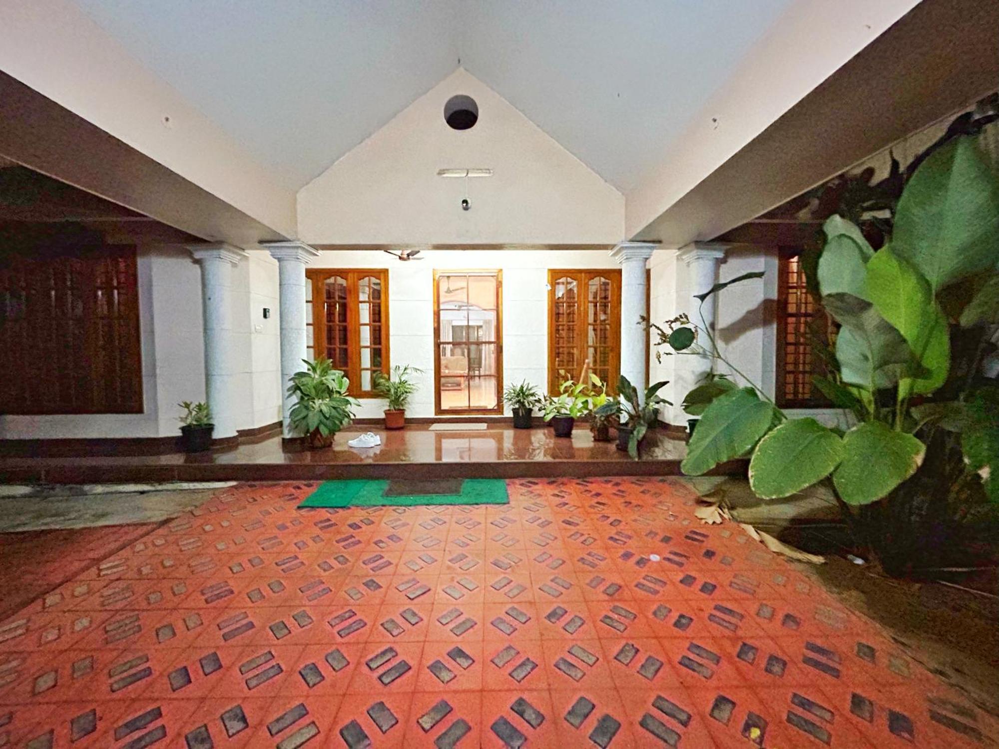 La Casa Trivandrum 4 Bhk Ac Luxury Villa At City Centre, Just 6 Kms To Airport Thiruvananthapuram Екстер'єр фото