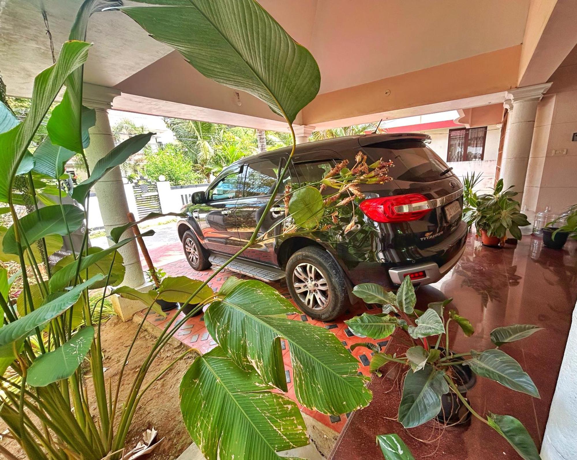 La Casa Trivandrum 4 Bhk Ac Luxury Villa At City Centre, Just 6 Kms To Airport Thiruvananthapuram Екстер'єр фото